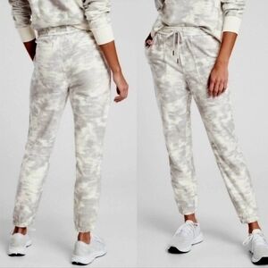 Athleta Cream Camo Jogger Pants